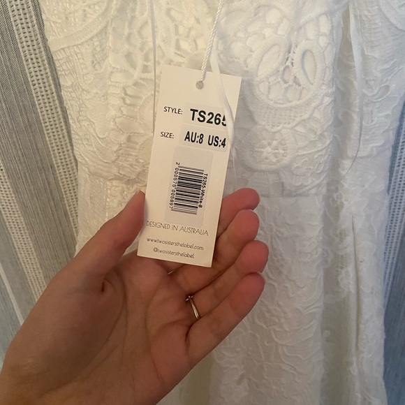 Two sisters the label. Wedding dress.  NWT - Picture 2 of 5